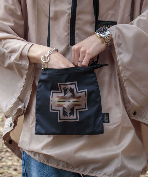 PENDLETON（ペンドルトン）の「【PENDLETON/ペンドルトン】別注ミニリップストップショルダーバッグ（ショルダーバッグ・メンズ・ブラック/ベージュ・FREE）」の11枚目の写真