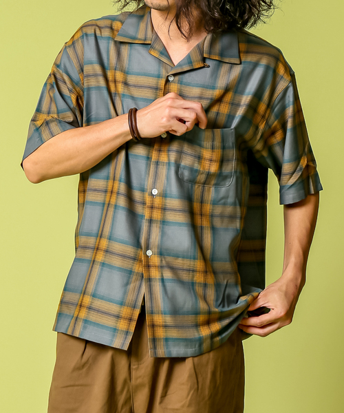 B.C STOCK(ベーセーストック)の「OMBRE CHECK SHIRTS(シャツ/ブラウス・メンズ・ブラック/グリーン・MEDIUM/LARGE)」の2枚目の写真