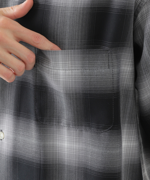 B.C STOCK(ベーセーストック)の「OMBRE CHECK SHIRTS(シャツ/ブラウス・メンズ・ブラック/グリーン・MEDIUM/LARGE)」の13枚目の写真
