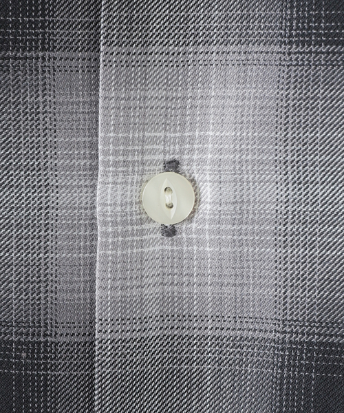 B.C STOCK(ベーセーストック)の「OMBRE CHECK SHIRTS(シャツ/ブラウス・メンズ・ブラック/グリーン・MEDIUM/LARGE)」の14枚目の写真