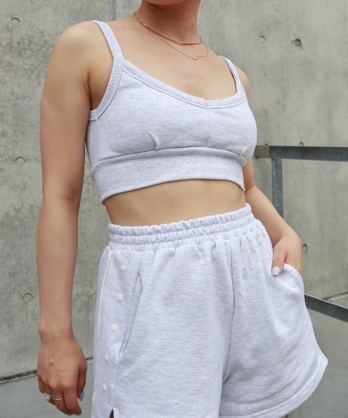 FIG&VIPER(フィグアンドバイパー)の「裏毛Vネックブラタンク(タンクトップ・レディース・ブラック/グレー/パープル・FREE)」の6枚目の写真