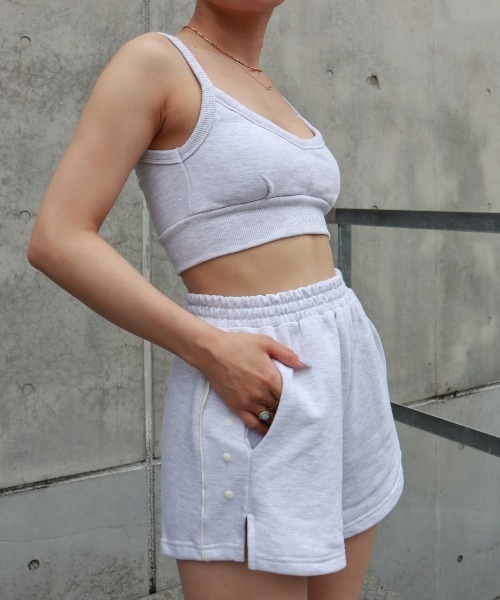 FIG&VIPER(フィグアンドバイパー)の「裏毛Vネックブラタンク(タンクトップ・レディース・ブラック/グレー/パープル・FREE)」の15枚目の写真