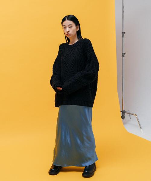 CITEN(シテン)の「<CITEN>ワッシャーサテン ナロースカート(スカート・レディース・コバルトブルー/ダークグレー/ケリー・FREE)」の3枚目の写真