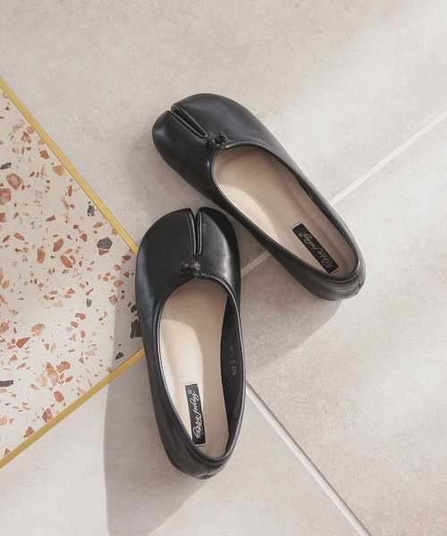 Isn't She?(イズントシー)の「tabi ballet shoes 足袋バレエシューズ(バレエシューズ・レディース・ブラック/ブラウン/ベージュ・M/L/S)」の16枚目の写真