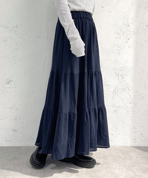 apres jour mignon（アプレジュールミニョン）の「コットンティアードスカート【ZOZOTOWN限定アイテム】（スカート・レディース・オフホワイト/マスタード/ネイビー/ブラック・MEDIUM/SMALL/X-LARGE）」の4枚目の写真