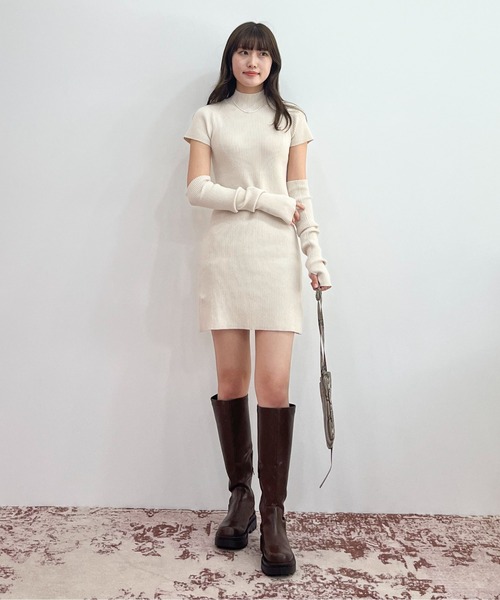 EPIMI E'PIMMY（エピミエピミー）の「【ミニ・ロングあり】アームウォーマー付プチハイリブニットワンピース（ワンピース・レディース・ダークブルー/アイボリー/ブラック/グレイッシュベージュ/オリーブ・MEDIUM/TALL）」の10枚目の写真