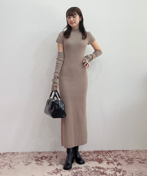 EPIMI E'PIMMY（エピミエピミー）の「【ミニ・ロングあり】アームウォーマー付プチハイリブニットワンピース（ワンピース・レディース・ダークブルー/アイボリー/ブラック/グレイッシュベージュ/オリーブ・MEDIUM/TALL）」の6枚目の写真