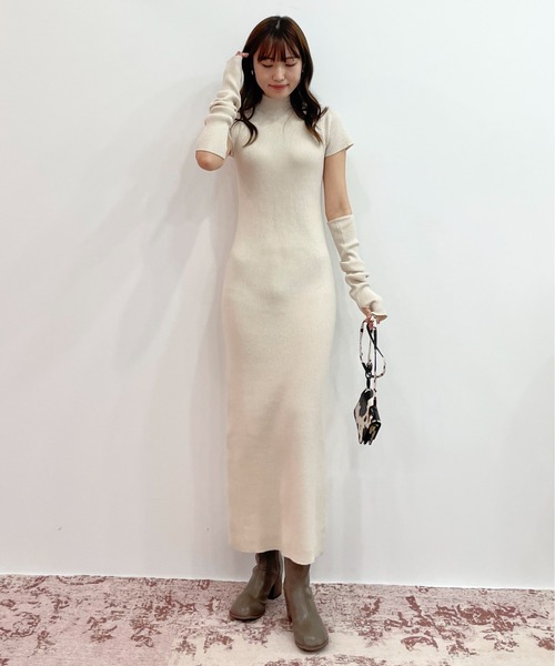 EPIMI E'PIMMY（エピミエピミー）の「【ミニ・ロングあり】アームウォーマー付プチハイリブニットワンピース（ワンピース・レディース・ダークブルー/アイボリー/ブラック/グレイッシュベージュ/オリーブ・MEDIUM/TALL）」の15枚目の写真