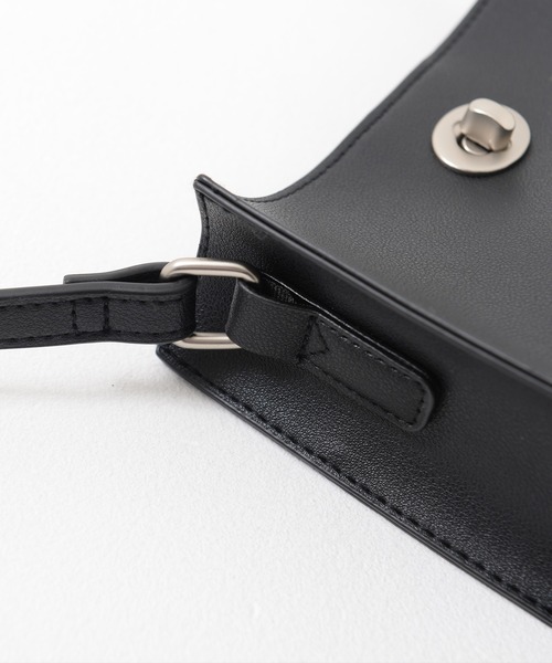 SILVER BULLET（シルバーバレット）の「『SILVER BULLET SELECT AC/シルバーバレットセレクト』レザーライクミニショルダーBAG（ショルダーバッグ・メンズ・ブラック・ONE SIZE）」の4枚目の写真