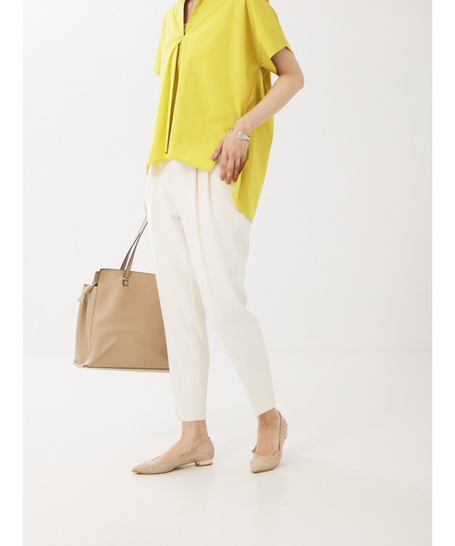 abahouse mavie（アバハウスマヴィ）の「【感嘆/セットアップ対応】タックテーパードパンツ（スラックス・レディース・ブラック/オフホワイト/ブルー/オレンジ/ダークネイビー/イエロー・32/40/34/38/36）」の17枚目の写真