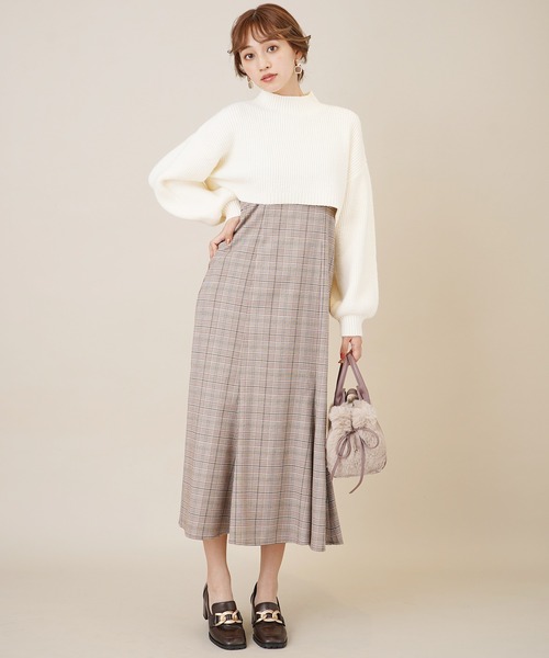 31 Sons de mode(トランテアン ソン ドゥ モード)の「ミニ丈ニット×マーメイドキャミワンピース(ワンピース・レディース・ブラック/ネイビー/オフホワイト・38/36)」の21枚目の写真