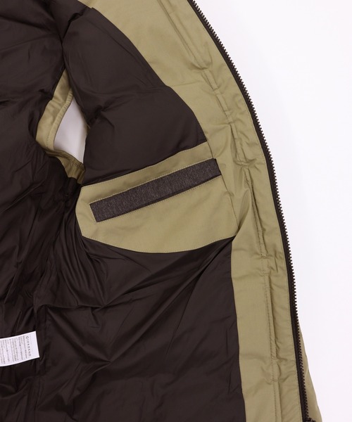 GIORDANO（ジョルダーノ）の「[ GIORDANO ]マウンテンパデッドベスト | 撥水/ 防風 ユニセックス)（ダウンベスト・レディース・ブラック/カーキ・MEDIUM/LARGE/X-LARGE）」の16枚目の写真