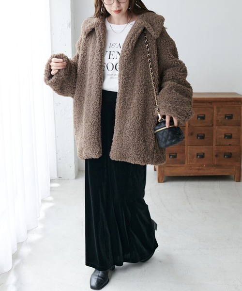 カーリーファーコート