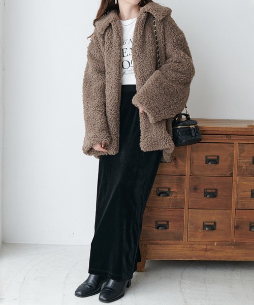 カーリーファーコート