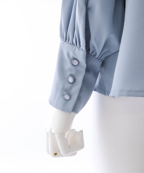 clear(クリア)の「長袖ケープブラウス(シャツ/ブラウス・レディース・オフホワイト/ブラック/ブルーグレー・F)」の10枚目の写真