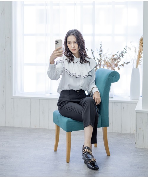 clear(クリア)の「長袖ケープブラウス(シャツ/ブラウス・レディース・オフホワイト/ブラック/ブルーグレー・F)」の16枚目の写真