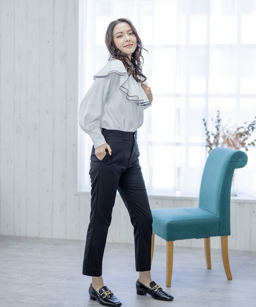 clear(クリア)の「長袖ケープブラウス(シャツ/ブラウス・レディース・オフホワイト/ブラック/ブルーグレー・F)」の18枚目の写真