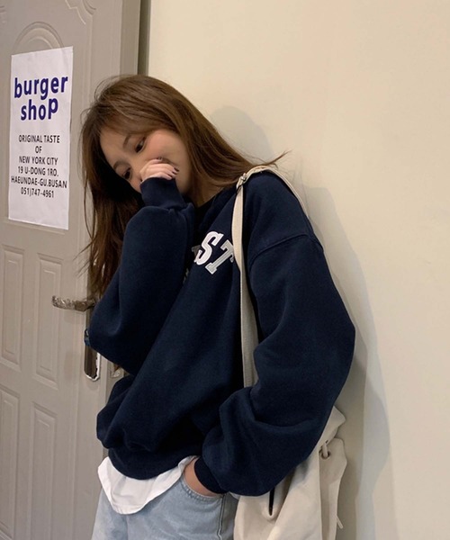 Girly Doll（ガーリードール）の「ビッグシルエットロゴトレーナー（スウェット・レディース・ライトグレー/ネイビー/ベージュ/グリーン・FREE）」の16枚目の写真