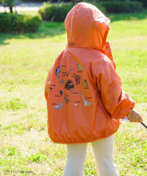 Kastane（カスタネ）の「ジュラシックワールドKIDSウインドブレーカー