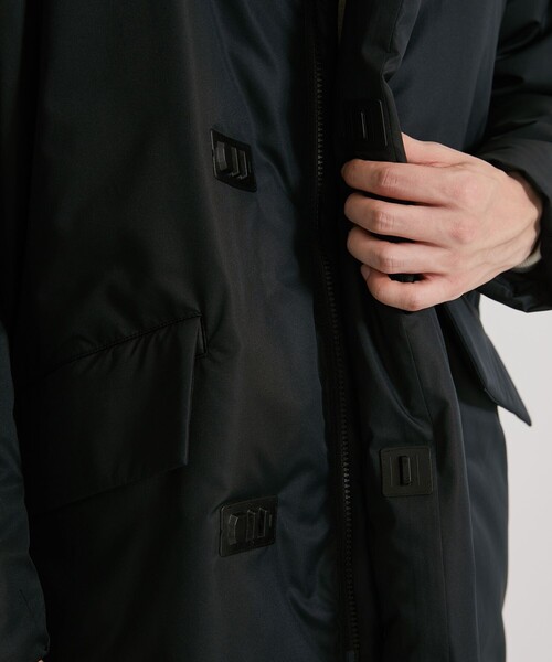 UNITED TOKYO（ユナイテッドトウキョウ）の「耐久撥水スタンドダウンコート（ダウンジャケット/コート・メンズ・ブラック/カーキ・1/2）」の7枚目の写真