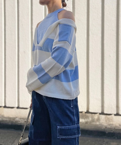 Jewelobe(ジュエローブ)の「ワイドボーダーカットアウトニットプルオーバー(ニット/セーター・レディース・グリーン/ブラウン/ブルー/ブラック・FREE)」の13枚目の写真