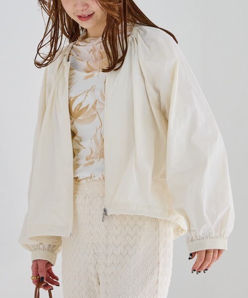 LAVEANGE（ラビアンジェ）の「[洗える]ドロストライトブルゾン（ブルゾン・レディース・アイボリー/カーキ/ブラック・M/LL/3L/4L）」の12枚目の写真