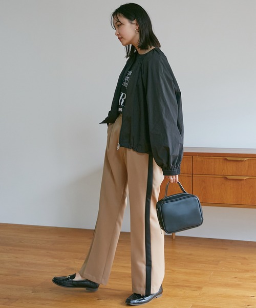 LAVEANGE（ラビアンジェ）の「[洗える]ドロストライトブルゾン（ブルゾン・レディース・アイボリー/カーキ/ブラック・M/LL/3L/4L）」の14枚目の写真