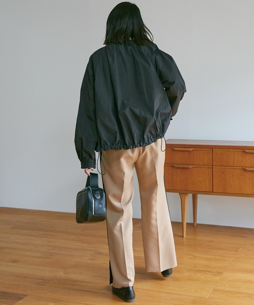 LAVEANGE（ラビアンジェ）の「[洗える]ドロストライトブルゾン（ブルゾン・レディース・アイボリー/カーキ/ブラック・M/LL/3L/4L）」の9枚目の写真