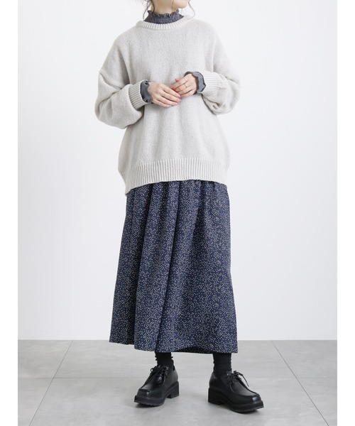 Samansa Mos2 blue(サマンサモスモスブルー)の「クルーネックニットプルオーバー(ニット/セーター・レディース・ブルー/グリーン/シルバーグレー・フリ-)」の12枚目の写真