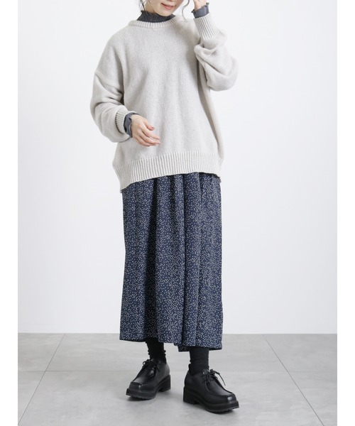 Samansa Mos2 blue(サマンサモスモスブルー)の「クルーネックニットプルオーバー(ニット/セーター・レディース・ブルー/グリーン/シルバーグレー・フリ-)」の13枚目の写真