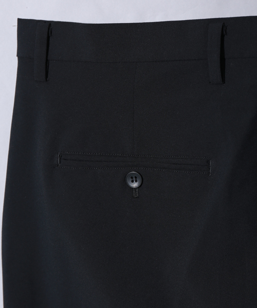 STUDIOUS(ステュディオス)の「T/Rストレッチショートパンツ MADE IN JAPAN(スラックス・メンズ・ブラック/グレー/ネイビー・1/3/2)」の17枚目の写真