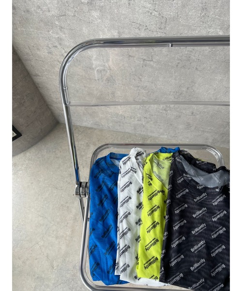 owndaily(オンデイリー)の「シアークルーネックTシャツ(Tシャツ/カットソー・レディース・ブラック/ブルー/ホワイト/イエロー・FREE)」の21枚目の写真