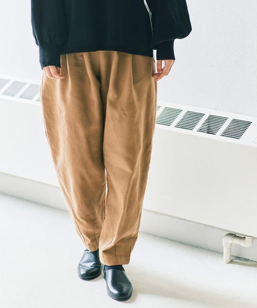 【セール】ａｎｄ ｍｙｅｒａ カジュアルすぎないタックパンツ（その他パンツ）｜and myera（アンド マイラ）