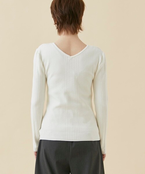 CITY TOKYO（シティトウキョウ）の「【アウトラスト】2WAYリブニットトップス（ニット/セーター・レディース・ブラック/ホワイト/オレンジ・FREE）」の10枚目の写真