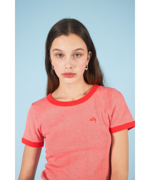 SLY（スライ）の「SLY LOGO COMPACT T/SH スライ ロゴ コンパクト Tシャツ クロップド丈 ブランドロゴ（Tシャツ/カットソー・レディース・ブラック/ブラウン/ピンク/グリーン・FREE）」の7枚目の写真