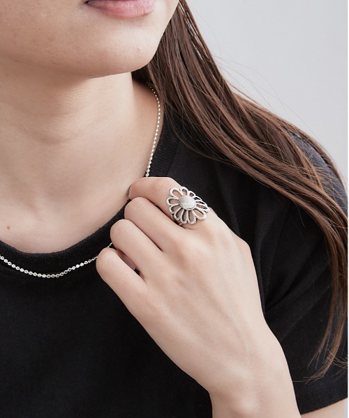 BIRTHDAY BAR（バースデイバー）の「【LIMITED NUMBER】フラワーリング 指輪 13号（リング・レディース・その他・フリー）」の5枚目の写真