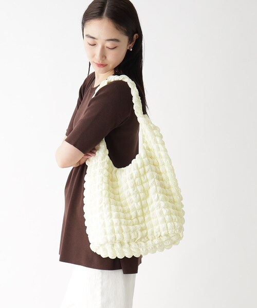 OPAQUE.CLIP（オペークドットクリップ）の「◆ポップコーンワンショルダーバッグ【A4収納可/軽量】（ショルダーバッグ・レディース・ブラック/イエロー/オフホワイト・00）」の7枚目の写真