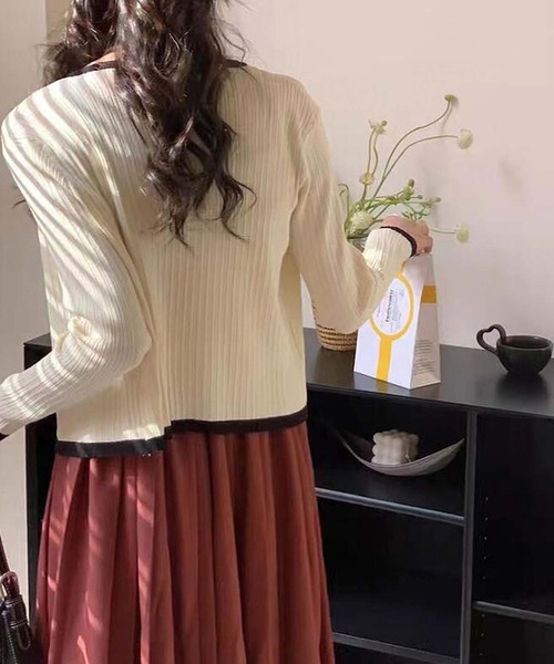 Girly Doll（ガーリードール）の「リブニットカーディガン&キャミソール 2点セット（アンサンブル・レディース・ブラウン/ピンク/ベージュ/ホワイト/ブラック・F）」の16枚目の写真