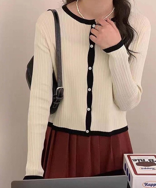 Girly Doll（ガーリードール）の「リブニットカーディガン&キャミソール 2点セット（アンサンブル・レディース・ブラウン/ピンク/ベージュ/ホワイト/ブラック・F）」の9枚目の写真