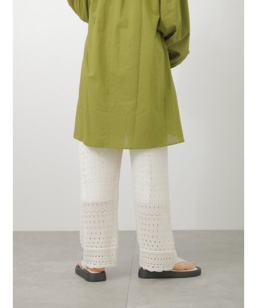 ehka sopo(エヘカソポ)の「裾スカラップニットパンツ(その他パンツ・レディース・オフホワイト/ブラック/ベージュ・フリ-)」の11枚目の写真
