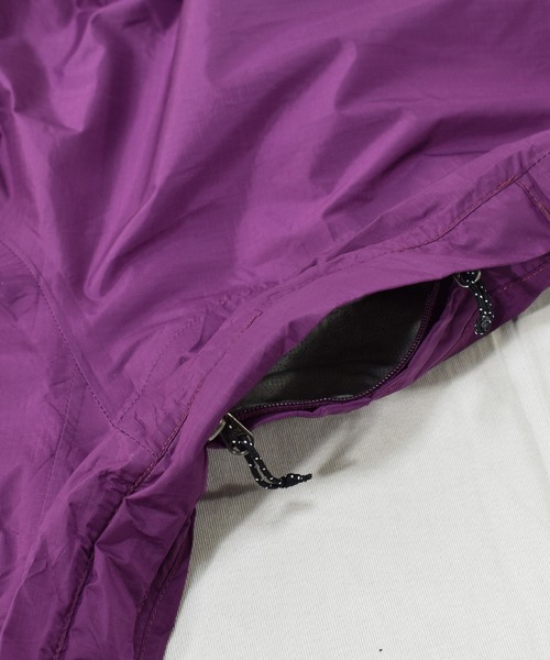 patagonia(パタゴニア)の「【ヴィンテージ古着】Patagonia / パタゴニア H2NO フルジップ ナイロンジャケット(ナイロンジャケット・レディース・パープル・MEDIUM)」の6枚目の写真