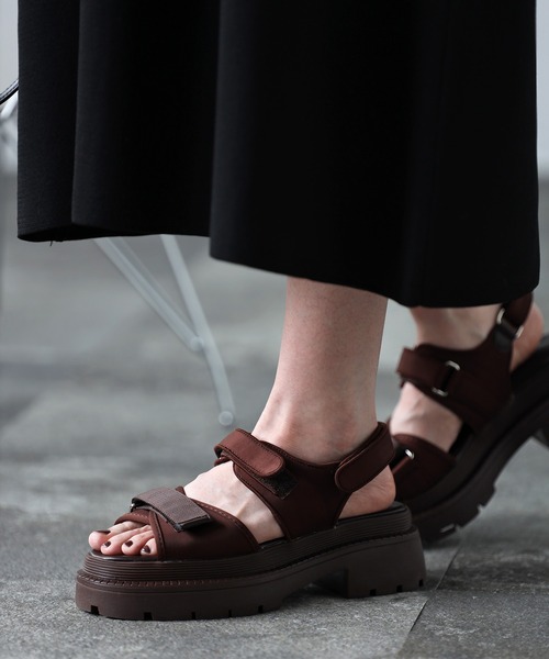 Bonjour Sagan（ボンジュールサガン）の「厚底スポーツサンダル（サンダル・レディース・ベージュ/ブラウン/ブラック・L/M/S）」の3枚目の写真