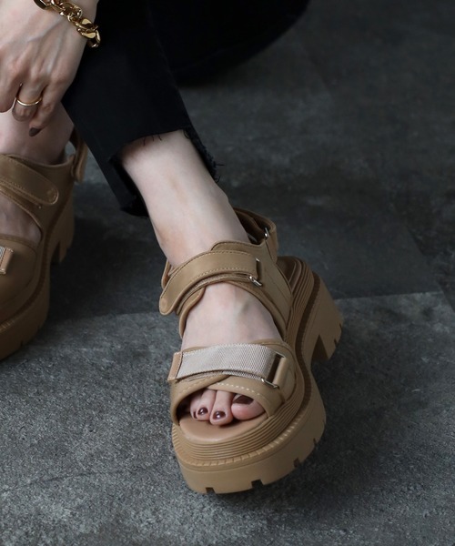 Bonjour Sagan（ボンジュールサガン）の「厚底スポーツサンダル（サンダル・レディース・ベージュ/ブラウン/ブラック・L/M/S）」の8枚目の写真