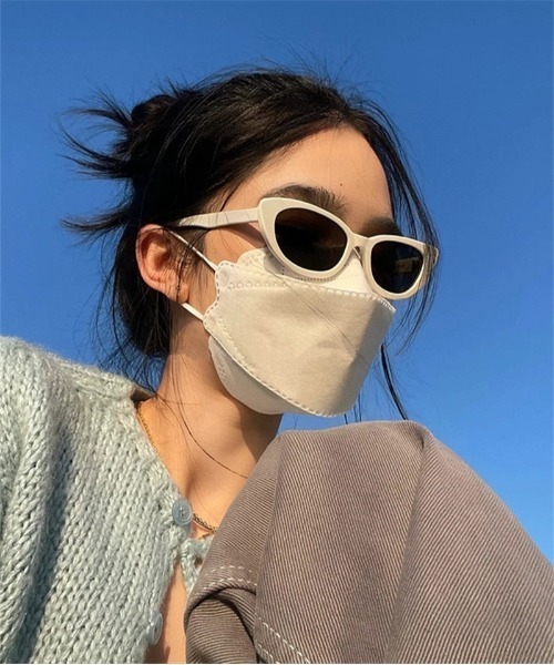 Ritzy（リッツィー）の「キャッツアイサングラス（サングラス・レディース・ベージュ/ホワイト/ブラック系1/ブラック系2/グレー系/その他/ライトベージュ・FREE）」の9枚目の写真