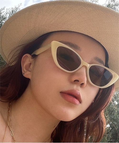 Ritzy（リッツィー）の「キャッツアイサングラス（サングラス・レディース・ベージュ/ホワイト/ブラック系1/ブラック系2/グレー系/その他/ライトベージュ・FREE）」の11枚目の写真