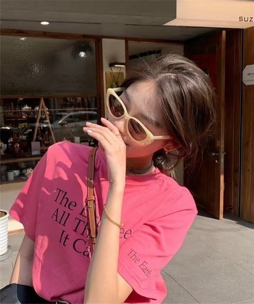 Ritzy（リッツィー）の「キャッツアイサングラス（サングラス・レディース・ベージュ/ホワイト/ブラック系1/ブラック系2/グレー系/その他/ライトベージュ・FREE）」の12枚目の写真