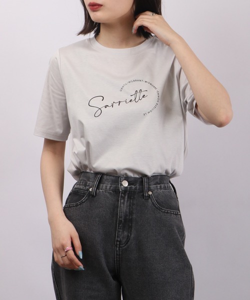 BRODIAEA(ブローディア)の「BRODIAEA ロゴプリント Tシャツ 半袖(Tシャツ/カットソー・レディース・シルバーグレー/ネイビー/イエロー/ラベンダー/オフホワイト/ブラック・40)」の15枚目の写真