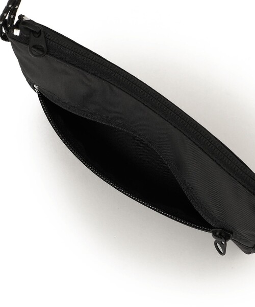 MAISON CANVVAS（メゾンキャンバス）の「【SHIPS any別注】MAISON CANVVAS: ミニ ショルダー/サコッシュ（ショルダーバッグ・レディース・ブラック/ベージュ/ピンク/ブルー・ONE SIZE）」の9枚目の写真