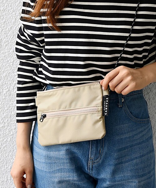 MAISON CANVVAS（メゾンキャンバス）の「【SHIPS any別注】MAISON CANVVAS: ミニ ショルダー/サコッシュ（ショルダーバッグ・レディース・ブラック/ベージュ/ピンク/ブルー・ONE SIZE）」の20枚目の写真
