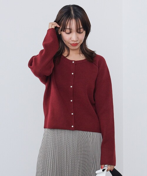 BEAMS HEART(ビームスハート)の「BEAMS HEART / ダブルフェイス パールボタン カーディガン(カーディガン/ボレロ・レディース・ブラック/レッド系その他7/カーキ・FREE)」の14枚目の写真